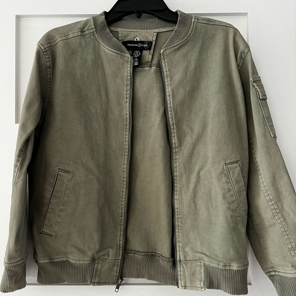 Treasure & Bond Other - Treasure & Bond Boys Jacket.